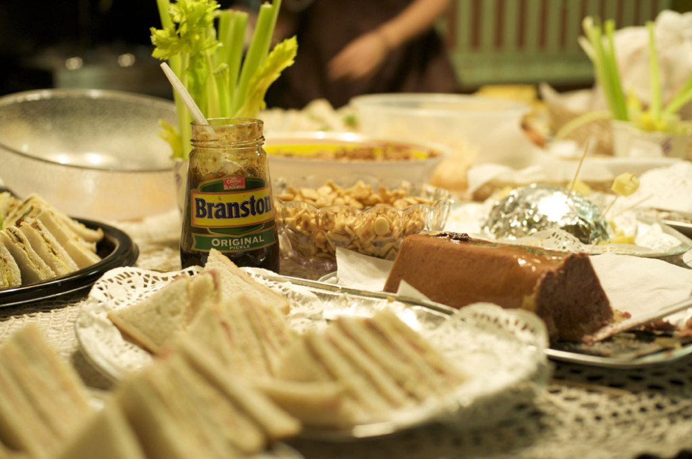 80s Food Styling at the Reeling Wedding
